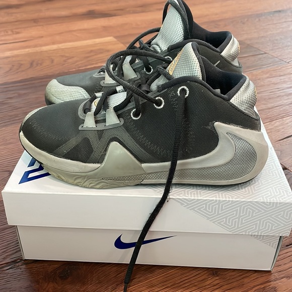 Nike Freak 1 (GS 4.5Y) Antetokounmpo - Picture 3 of 5